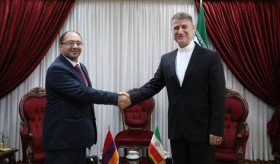 A meeting was held between Arsen Avagyan and Dr. Vahid Haddadi Asl, Dr. Vahid Haddadi Asl, Iranian deputy minister of science, research and technology and Head of Center for International scientific studies and collaboration.