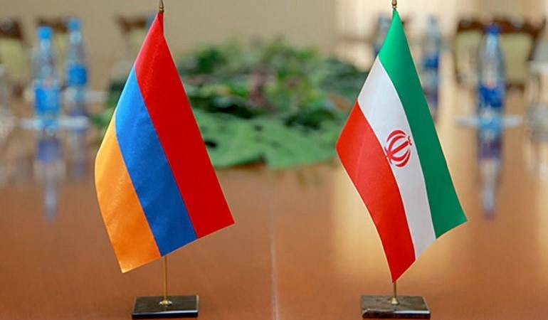 Armenian FM congratulates Iranian FM on 30th anniversary of diplomatic relations