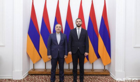 روبن روبینیان سفیر ایران در ارمنستان را به حضور پذیرفت