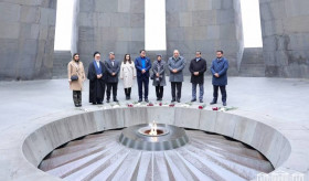 Tribute to memory of Armenian Genocide victims