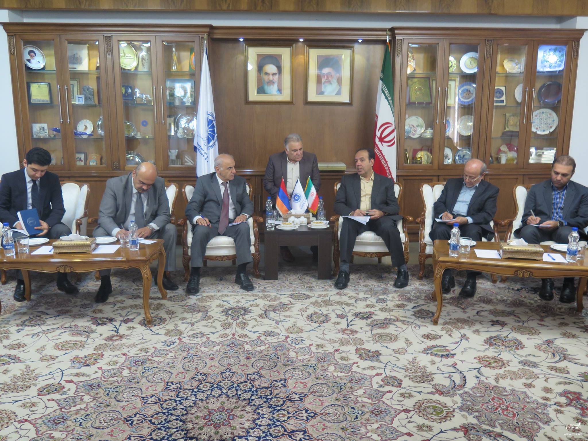 Դեսպան Արտաշես Թումանյանի հանդիպումը ԻԻՀ առևտրի, արդյունաբերության, հանքերի և գյուղատնտեսության պալատի նախագահի հետ