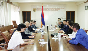 ՀՀ էկոնոմիկայի նախարարը հանդիպում է ունեցել իրանցի գործարարների հետ
