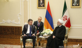 Թեհրանում կայացել է Հայաստանի վարչապետի և Իրանի նախագահի հանդիպումը