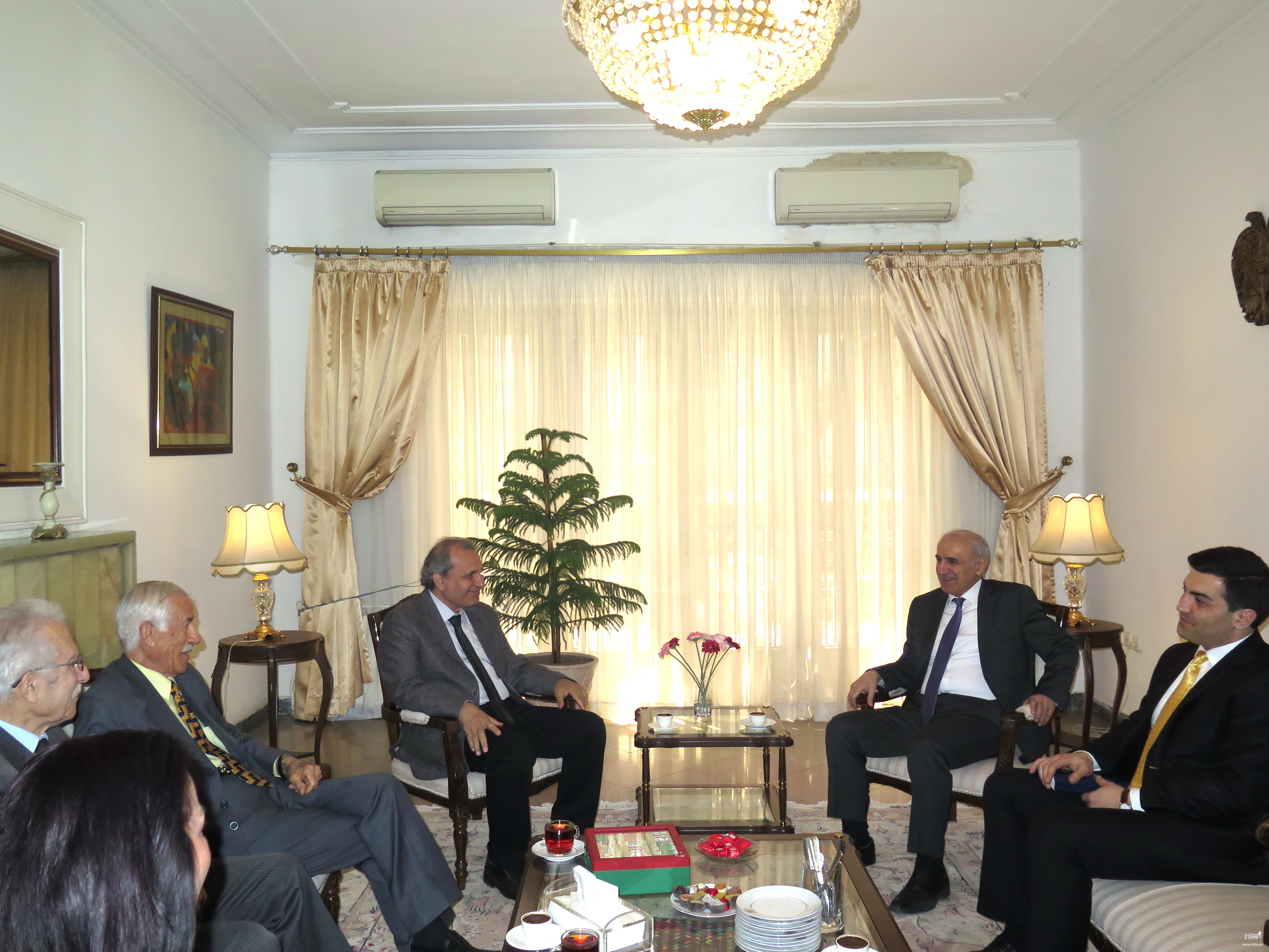 Ambassador Received the Administrative Members of Writers’ Association   