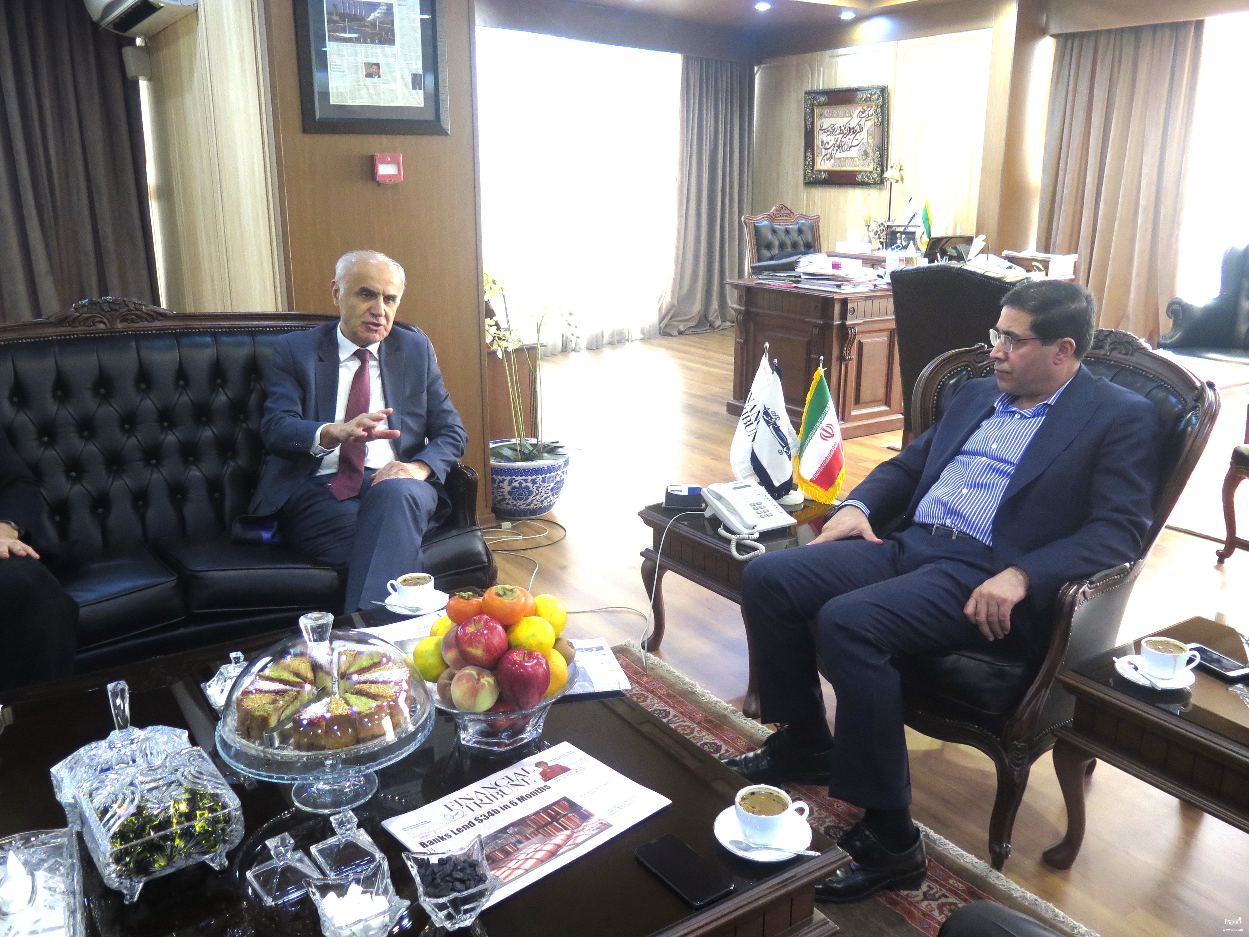 Meeting with “Donya-e Eqtesad” Media Holding Management