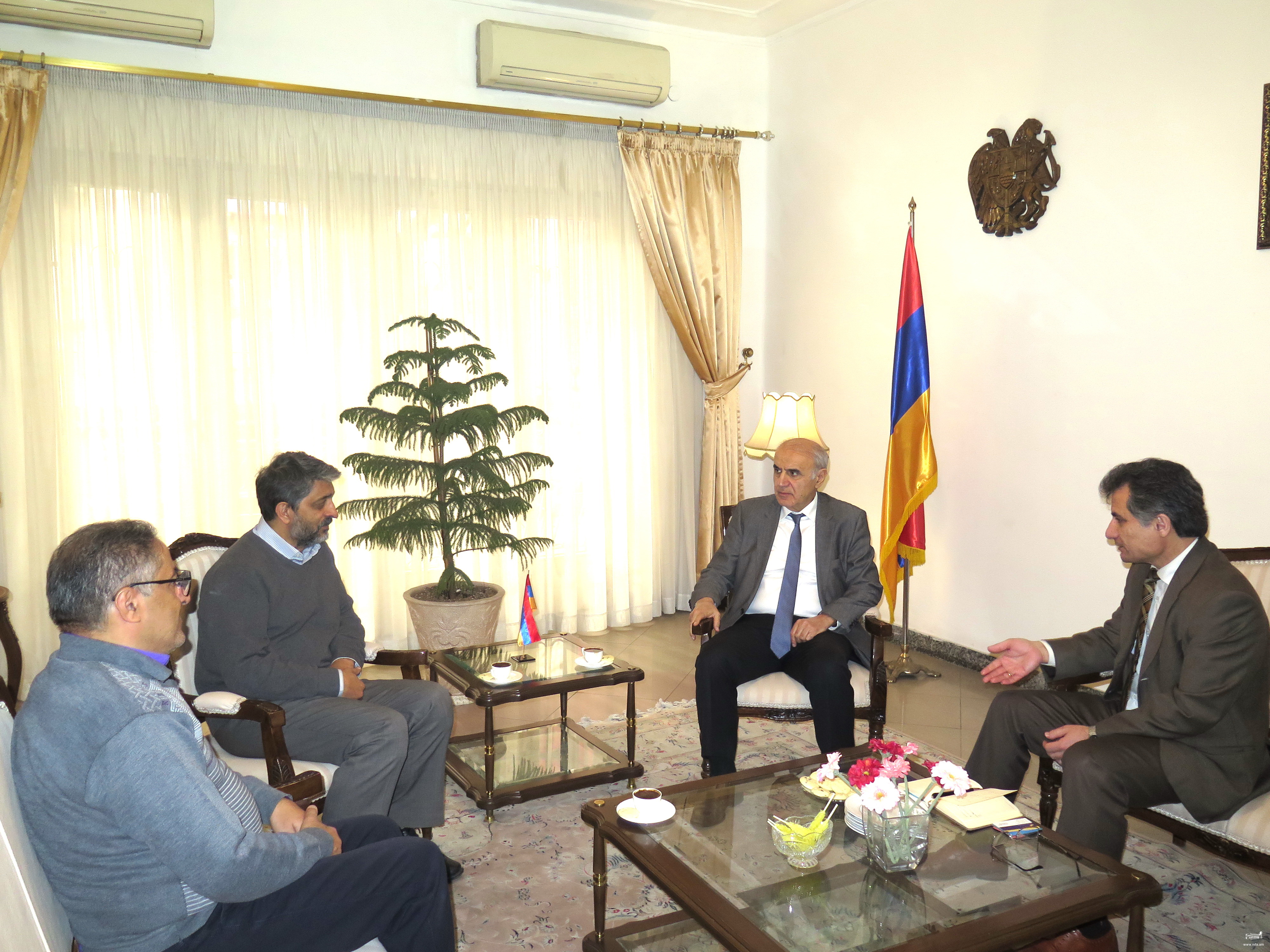حضور مدیر اجرائی شرکت تولید کننده توربینهای حرارتی در سفارت جمهوری ارمنستان
