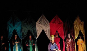 نمایش ایرانی « هفت زیباروی» بر روی صحنه تاتر جوانان انسیتو ملی تاترو سینمای ایروان